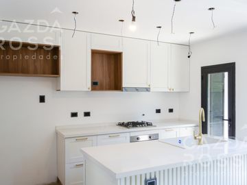 place photo 48