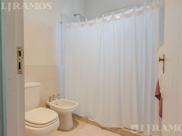 place photo 44