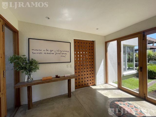 place photo 53