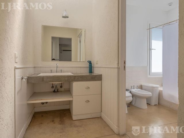 place photo 48