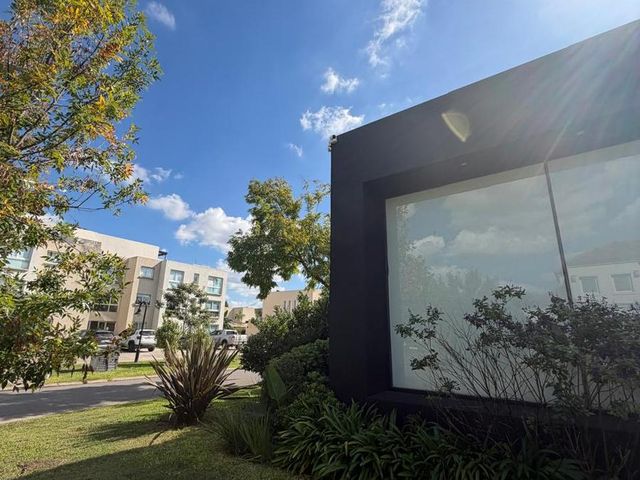 place photo 64