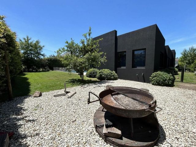 place photo 63