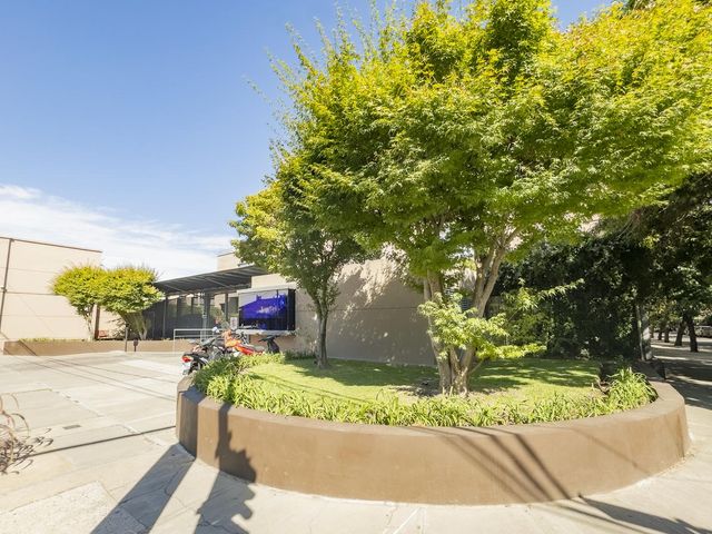 place photo 74