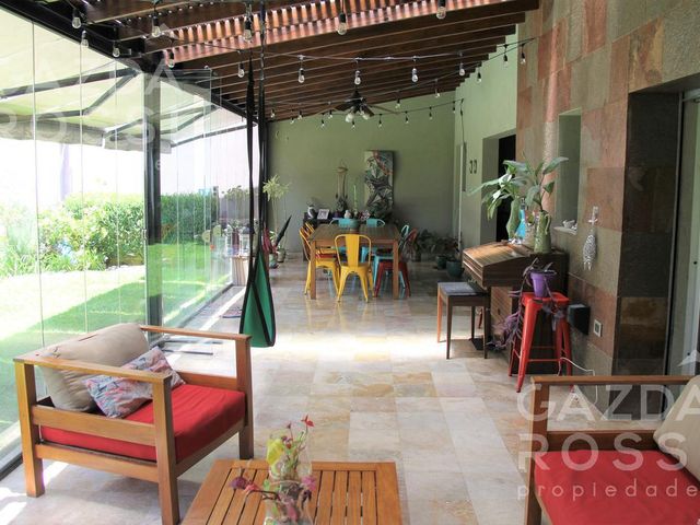place photo 52