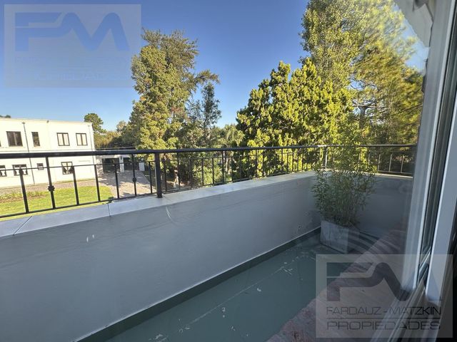 place photo 49