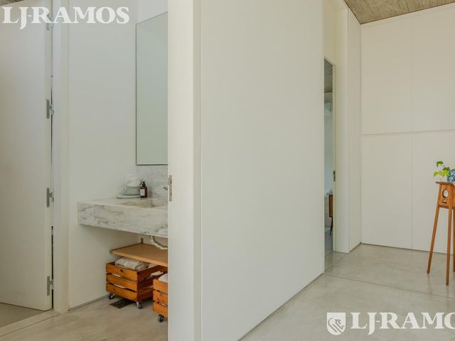 place photo 49