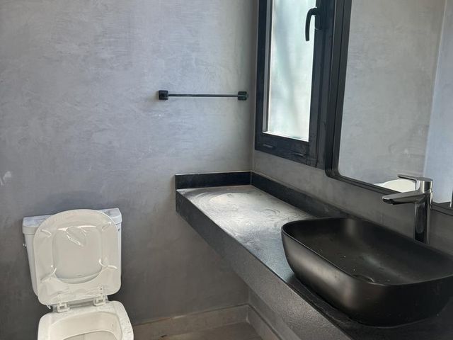 place photo 52