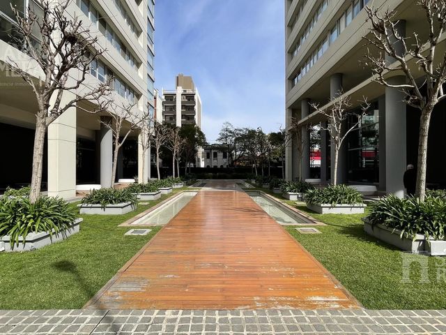 place photo 81