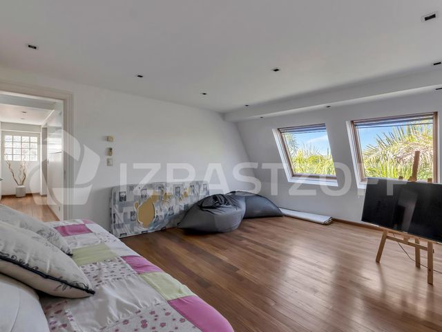 place photo 45