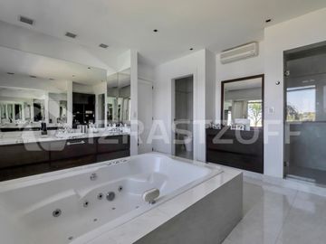 place photo 42
