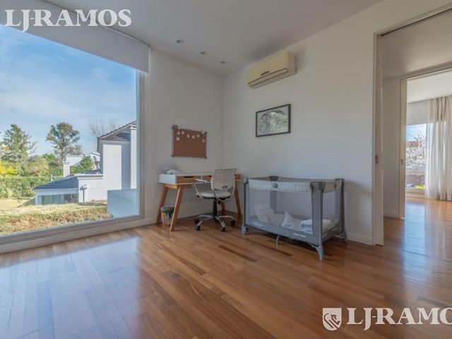 place photo 43