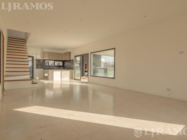 place photo 74