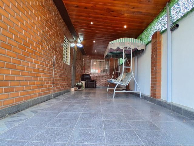 place photo 70