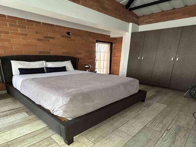 place photo 63
