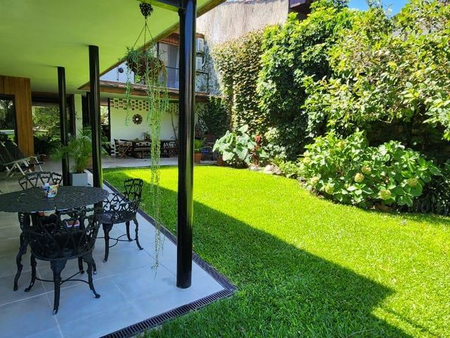 place photo 53