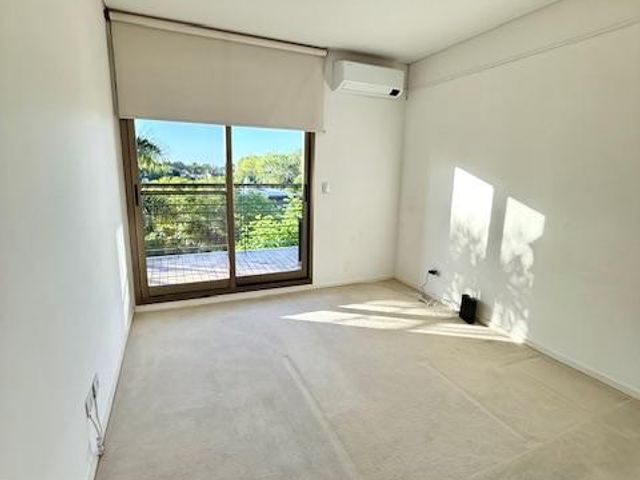 place photo 54