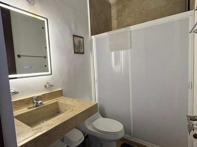 place photo 26