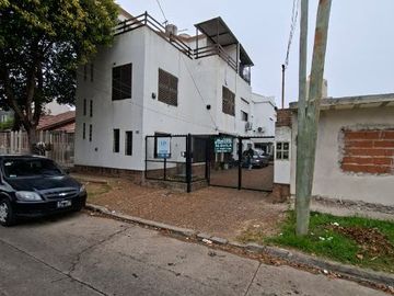 Triplex en alquiler en Quilmes Sur