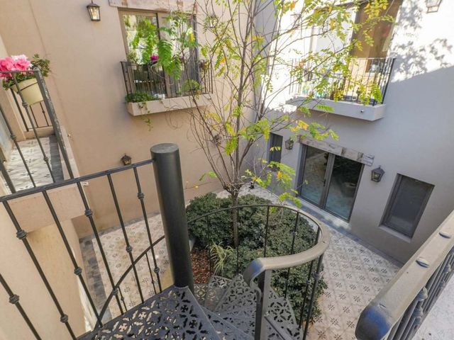 place photo 53