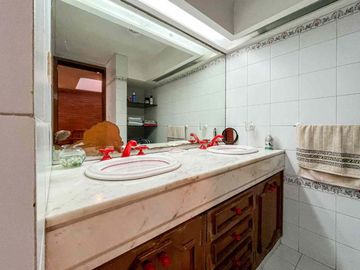 place photo 51