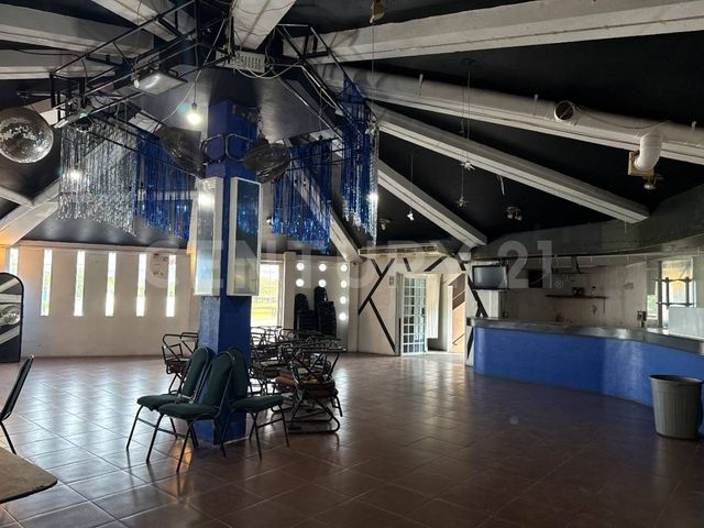 place photo 23