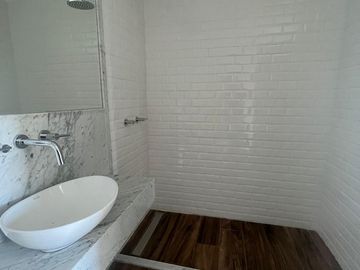 place photo 50