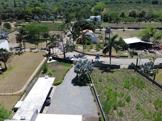 place photo 33