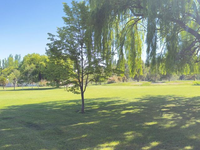 place photo 64