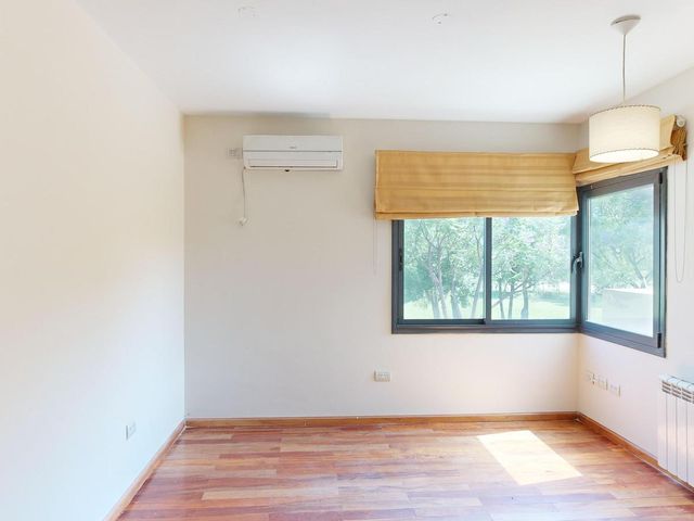 place photo 66
