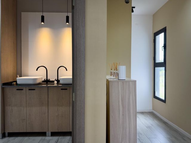 place photo 54