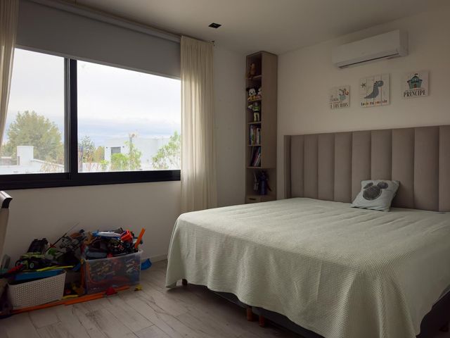 place photo 52