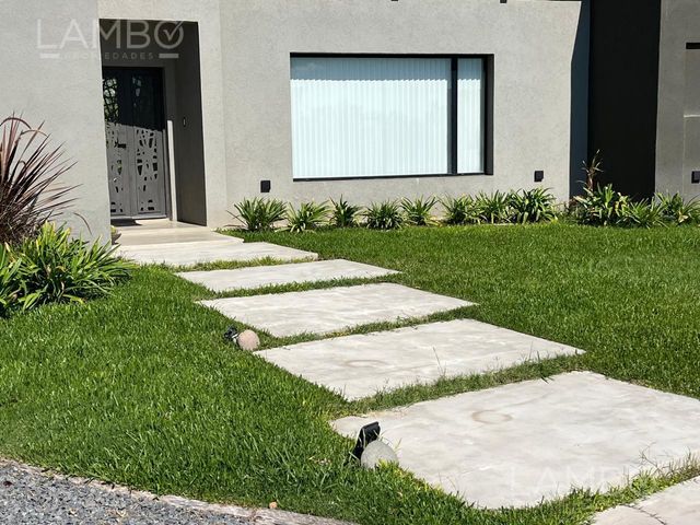 place photo 48