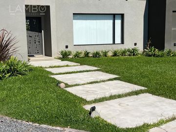 place photo 48
