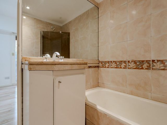 place photo 34