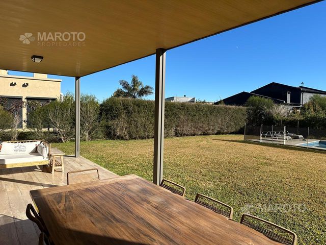 place photo 38