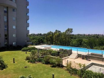 Departamento premium venta, dos dormitorios, balcón, cochera-  Chateau Village