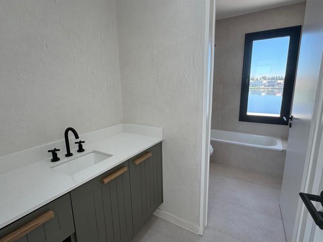 place photo 49