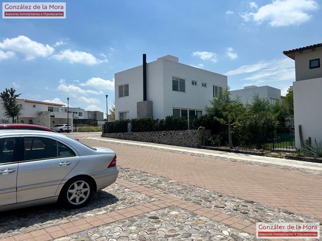 place photo 46