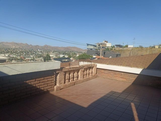 place photo 50