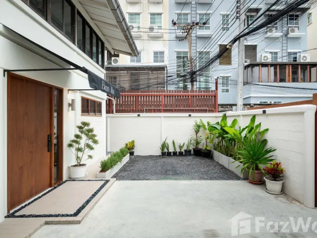 place photo 32
