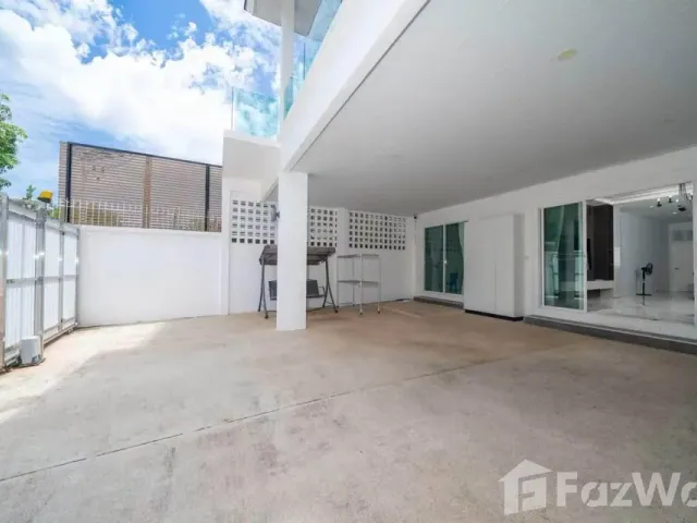 place photo 37