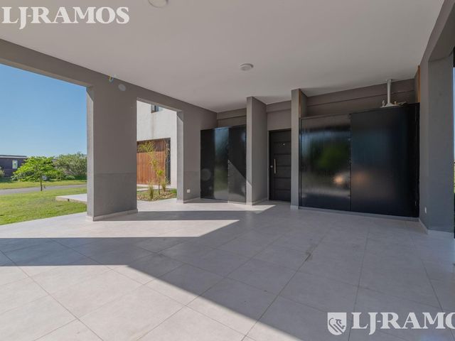 place photo 43