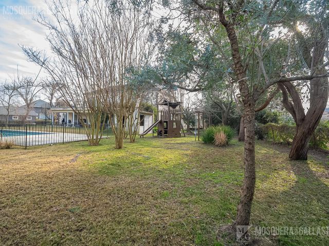 place photo 52