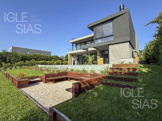 place photo 76