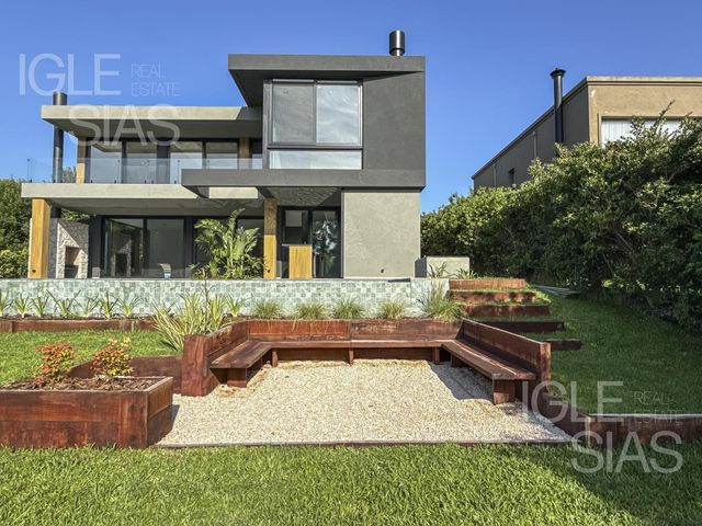 place photo 78