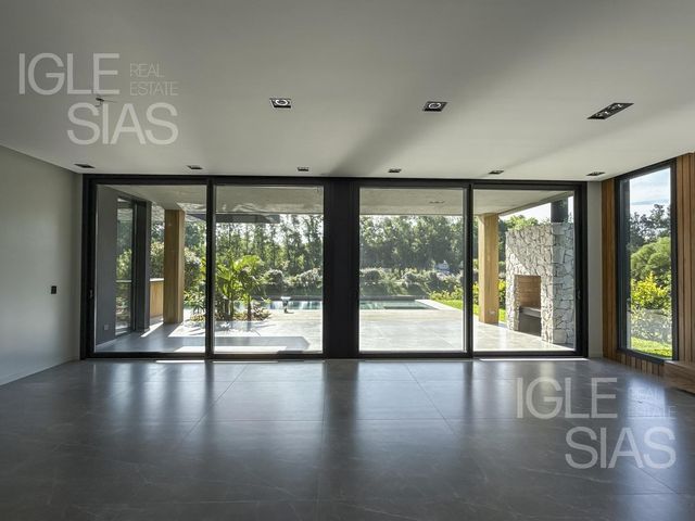 place photo 52