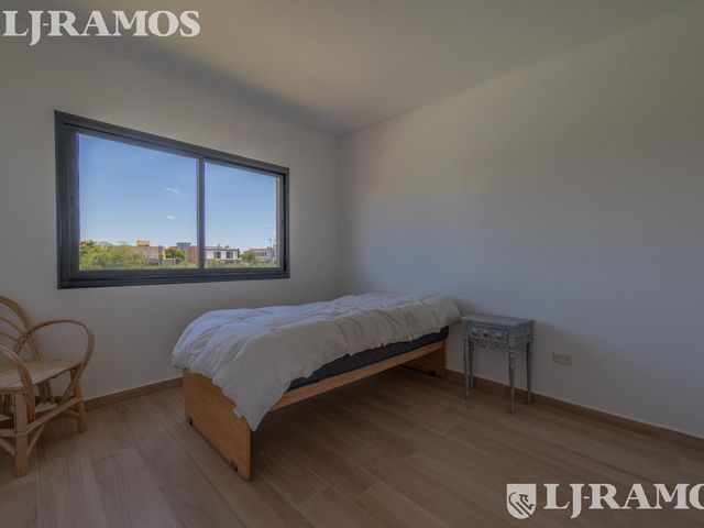 place photo 44