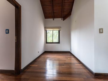 place photo 75