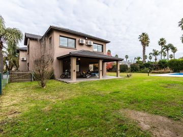 place photo 96