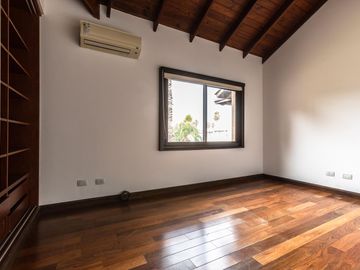 place photo 66